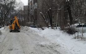 Механизированная уборка снега на придомовых территориях
