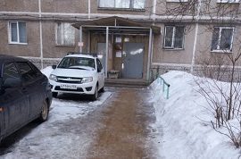 Посыпка пешеходных дорожек песком Посыпка пешеходных дорожек песком