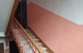 Ремонт подъезда в доме по адресу ул. Кустовая, 3