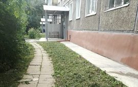 Покос травы на придомовых территориях Покос травы на придомовых территориях