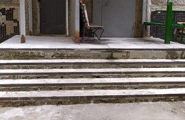 Ремонт ступеней у подъезда дома по адресу ул. Коломенская, 17